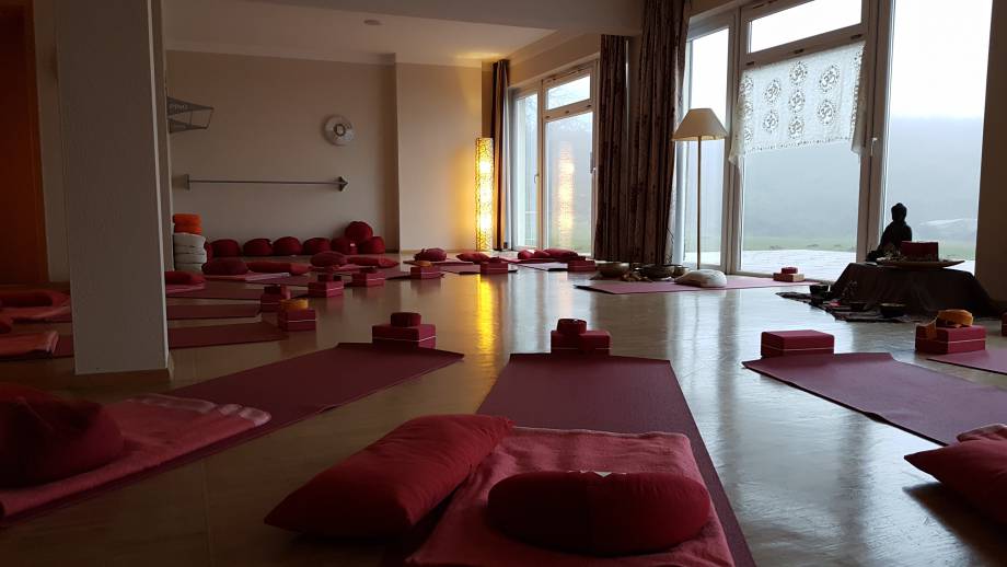 YOGA-WOCHENENDE MIT SUSAN LANGE Symbolfoto